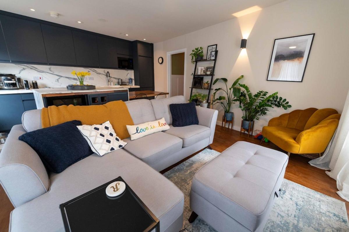 Cosy 2-bedroom 2 Bathroom Flat With Free Parking * Londres